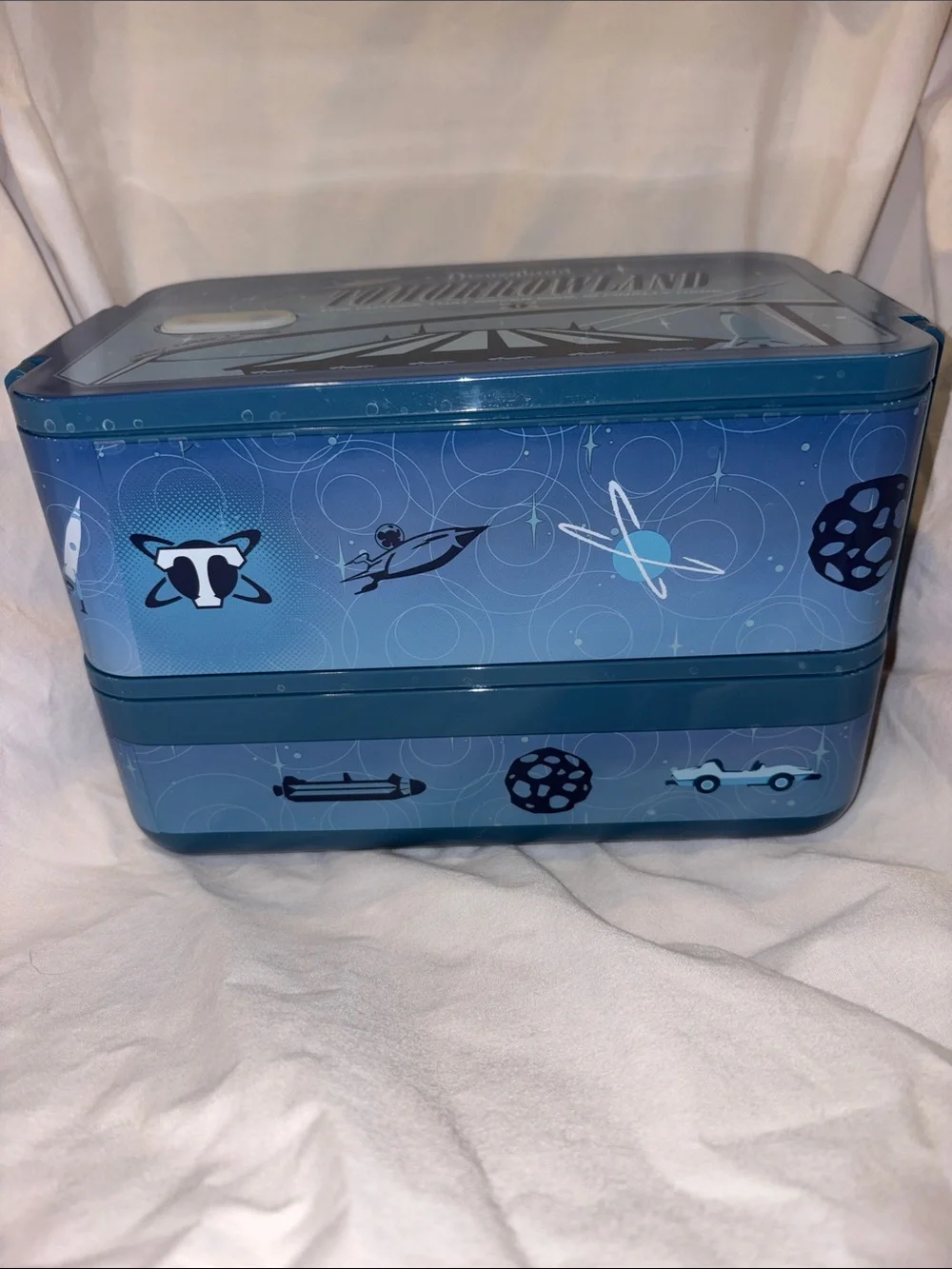 🚀 Disneyland Tomorrowland Blue Collector Bento Box